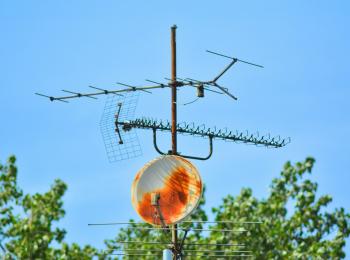 القنوات الأرضية بديل الفضائيات الأفضل