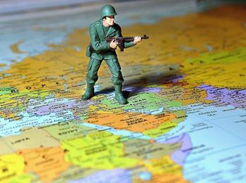 فلسفة ما بعد الاستعمار بين التفكيك وإعادة إنتاج السيطرة