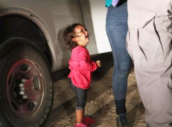 هكذا يمارس ترامب التعذيب على أطفال العالم