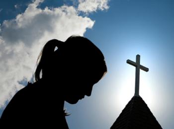 لم كبار الملحدين مسيحيون؟ قراءة في نظرية «إيمان فاقد الأب» وعلاقتها بالعقيدة المسيحية