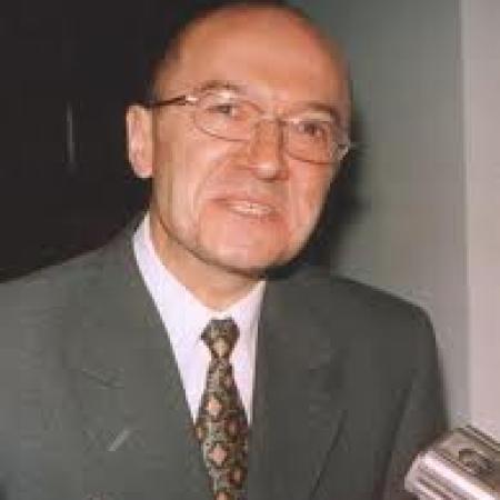 توفيان تيوفا نوفا