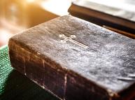 مخطوطات الكتاب المقدس : الأصل والتبديل والضياع